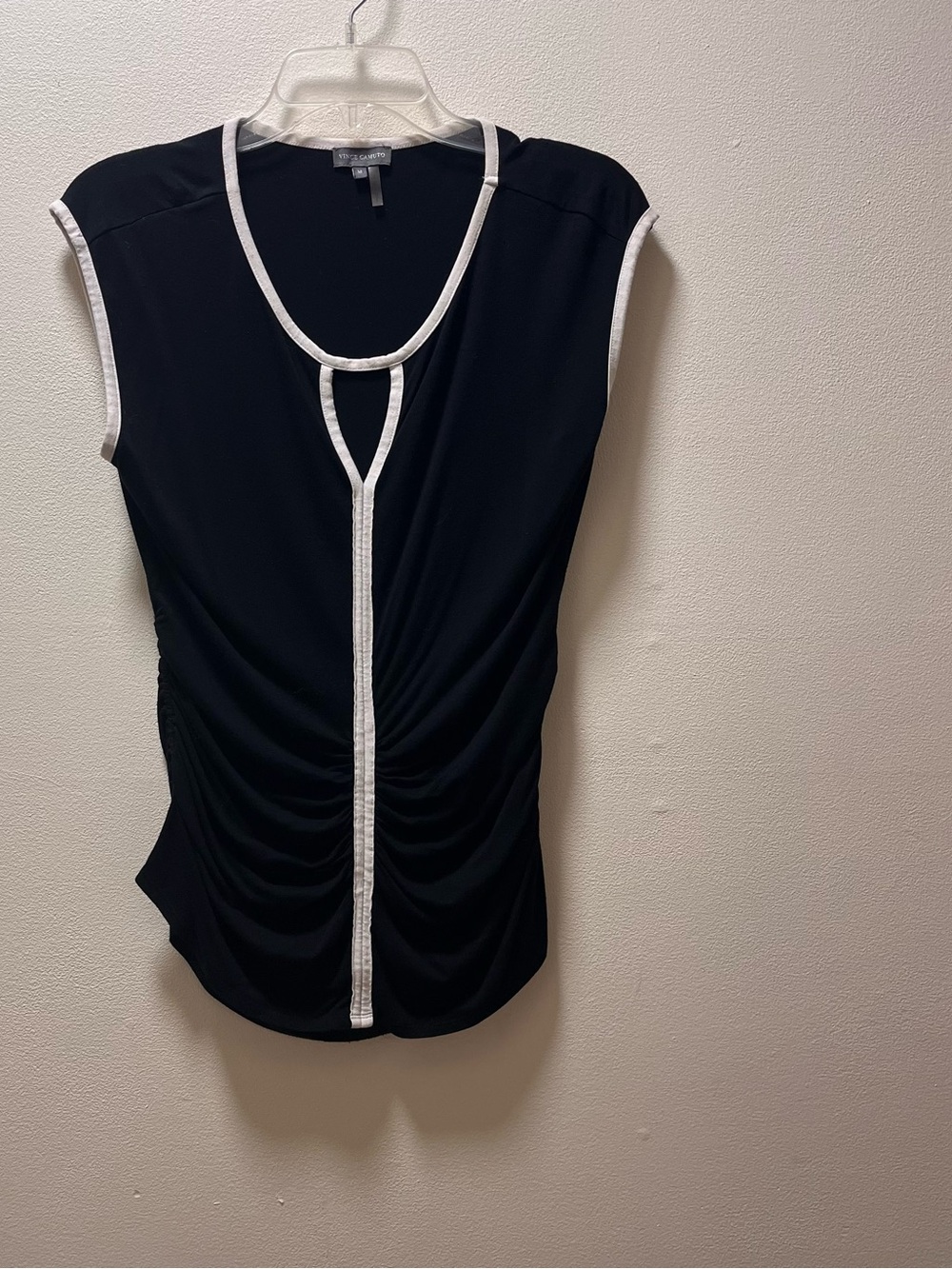 Vince Camuto Y2K Bodycon Chic Stretch Ruched Top, Sz Med, Black With White Trim